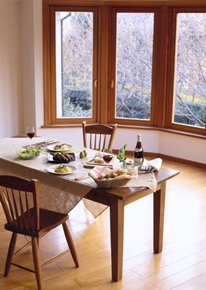 多種多様な調味料が揃う会社とは